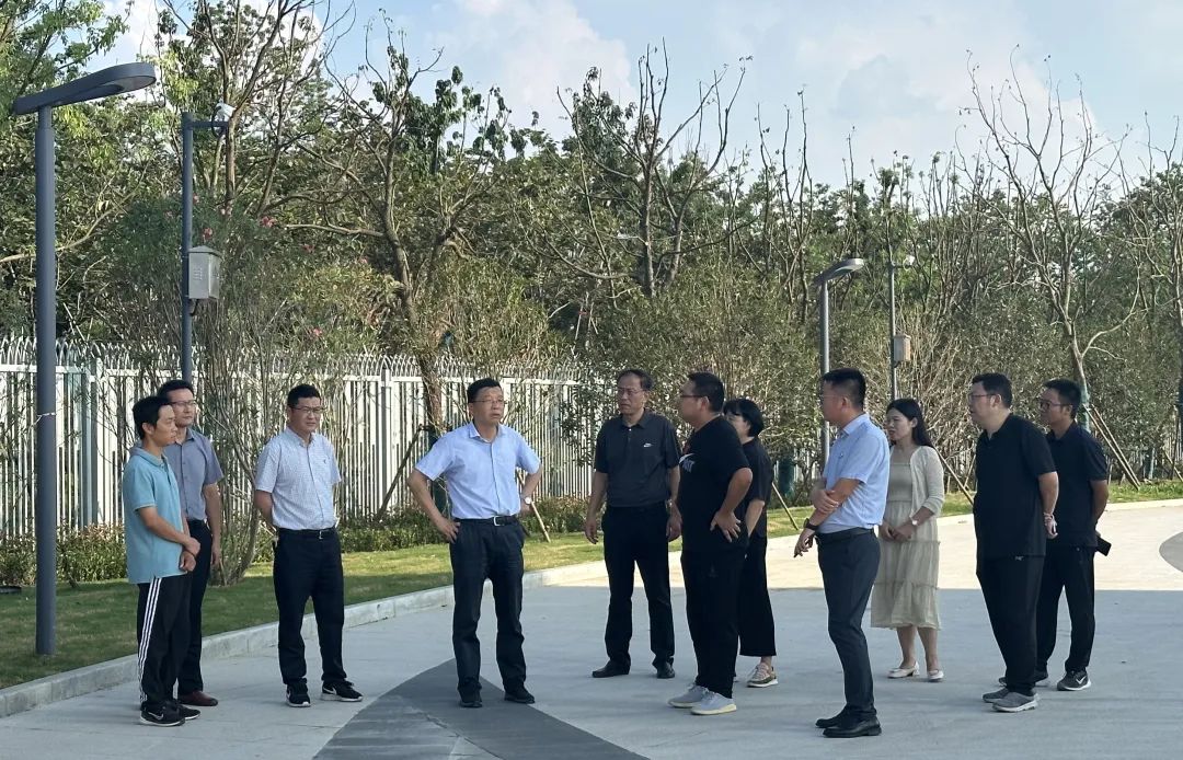93fb1824285297229b213423379534fc 图片